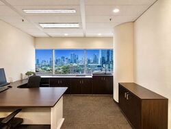 Gateway East (D7), Office #600645381